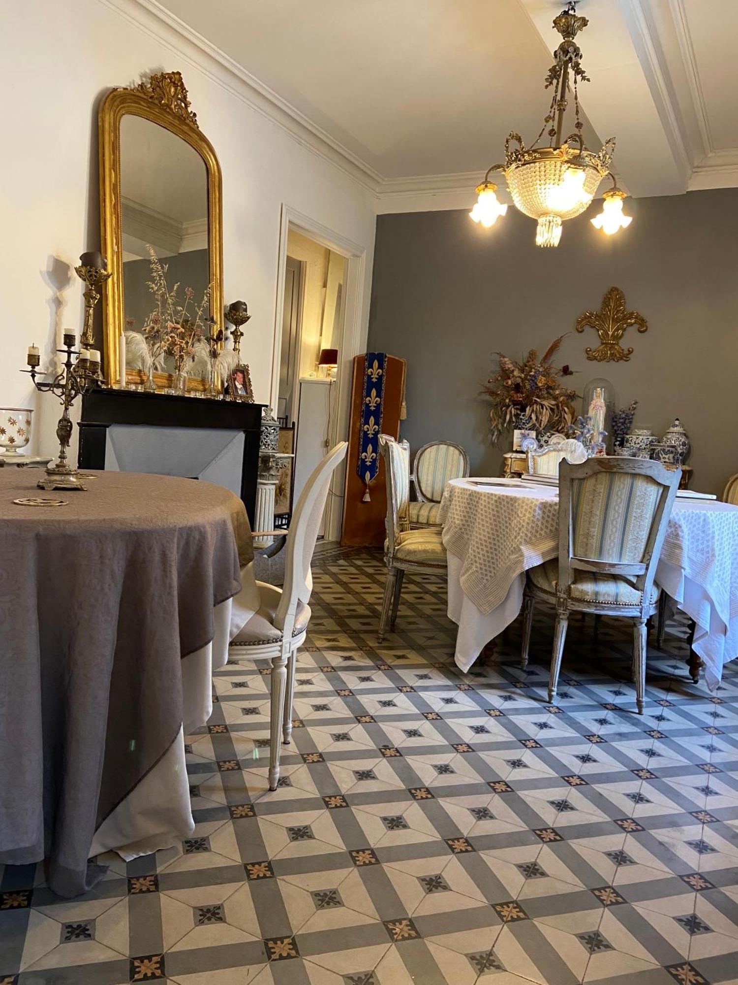 Maison 1823 - Suites De Charme A Garons Eksteriør bilde